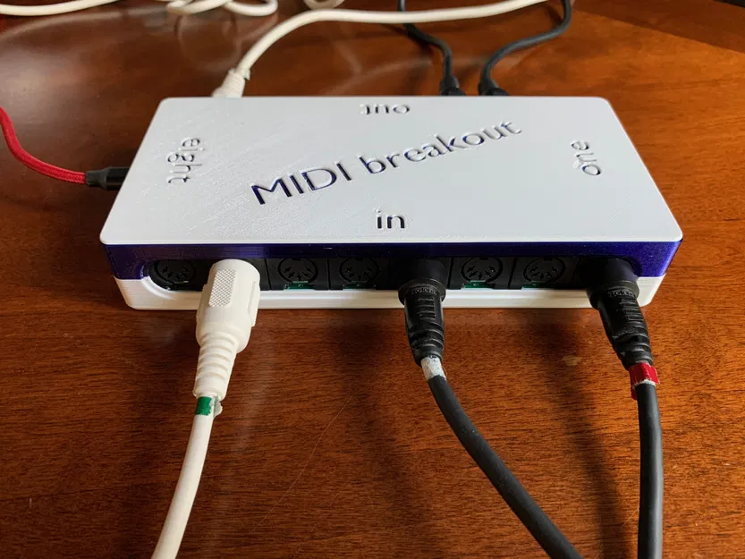 Trường hợp cho bảng đột phá DEFTAUDIO 8+8 MIDI - Image 3