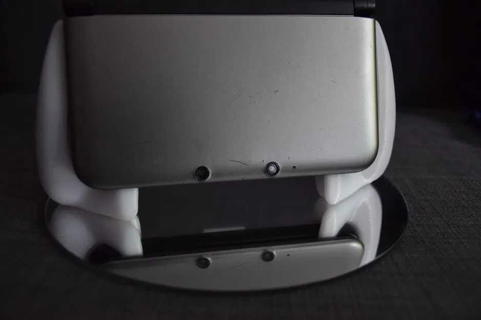 Grip Stand Nintendo 3DS XL mới - Image 1