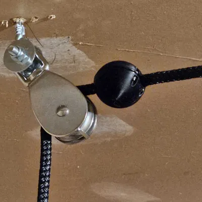 Khóa kẹp dây thừng cho các điểm dừng cứng an toàn so với mắt, ròng rọc, v.v.