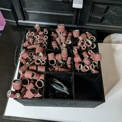 Người tổ chức giấy nhám Dremel