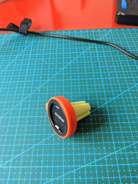 Núi điện thoại thông hơi ở chân xe - Image 1