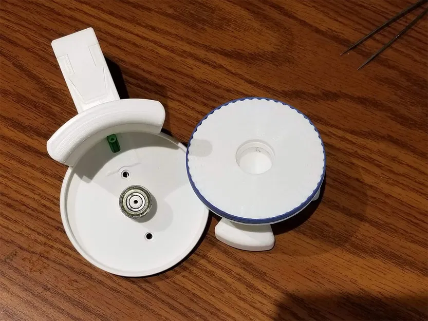 Người giữ tai nghe với phiên bản gắn bảng quản lý cáp - với tệp bước - Image 6