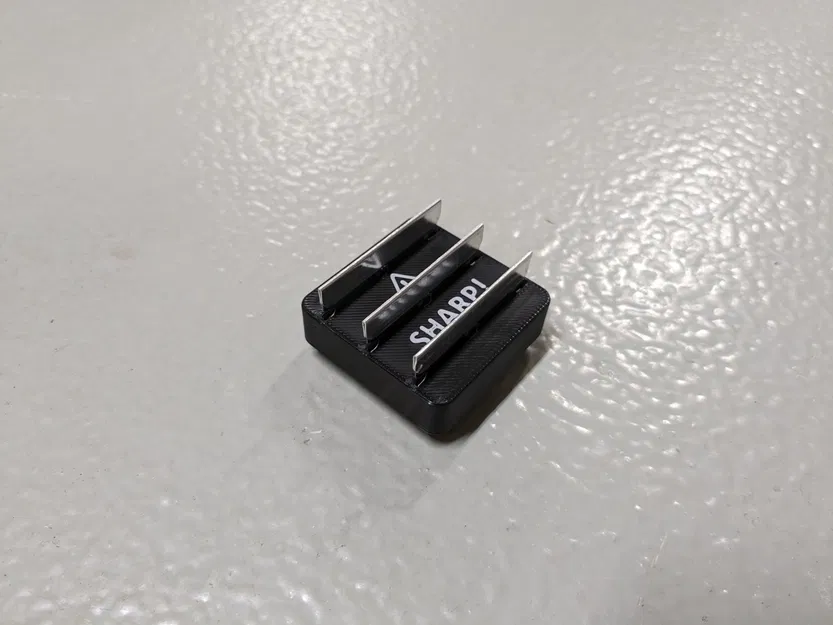 Người giữ lưỡi dao cạo lưới - Image 1