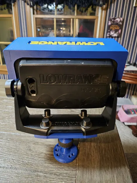 Lowrance Hook 7 tiết lộ nắng - Image 5