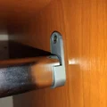 Chủ tủ quần áo - Thumbnail 1