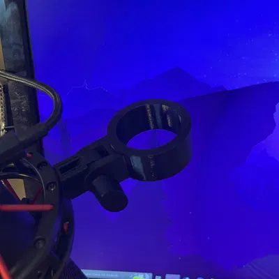 Màn hình kép trung tâm hyperx tứ giác