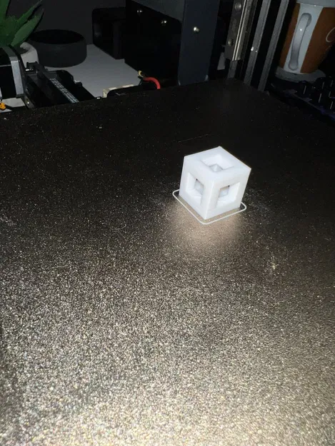 Cube hiệu chuẩn yêu thích của bà - Image 2