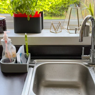 Người tổ chức bồn rửa