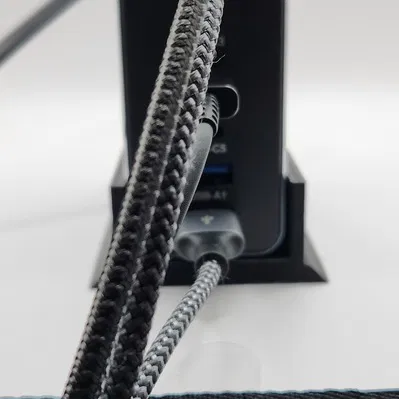 Mekiojeo Bàn đứng