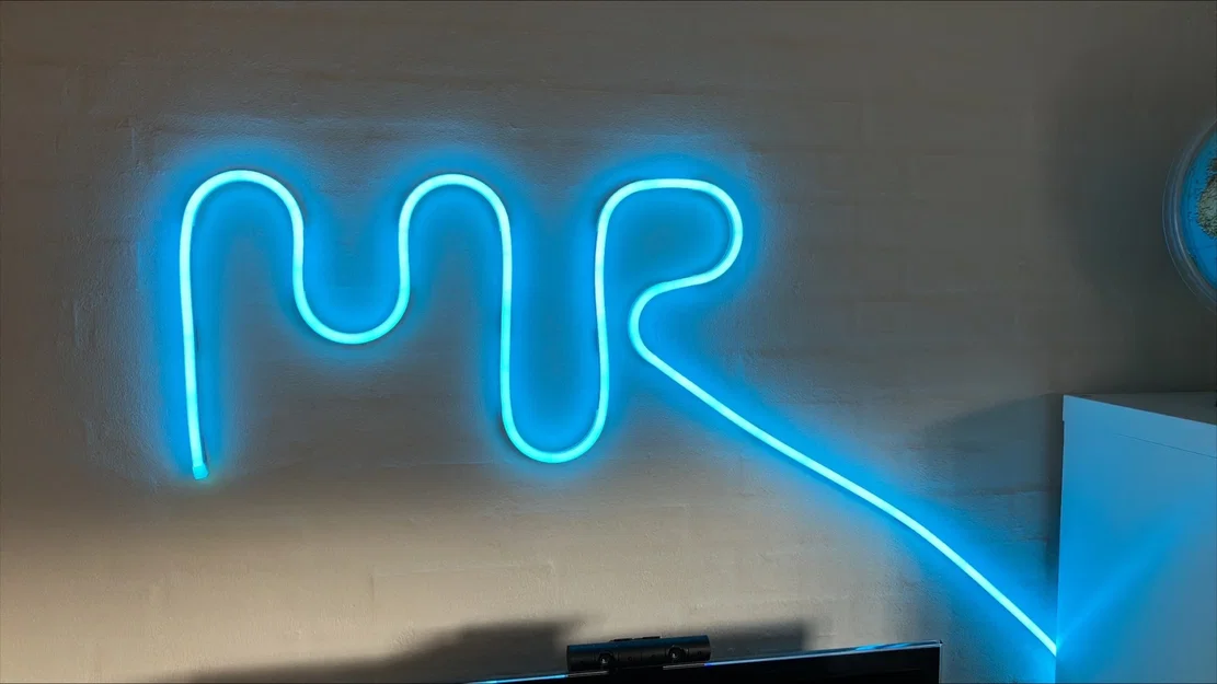 Hỗ trợ ánh sáng đèn LED Neon của Govee - Image 1