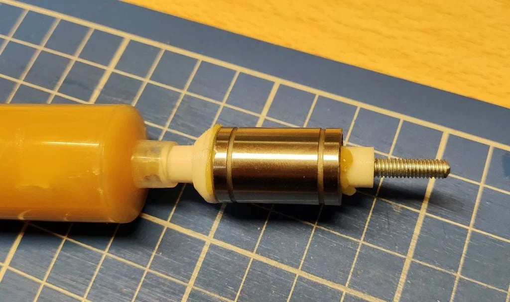 Ingrassator gấu-lm8uu ống tiêm - Image 1