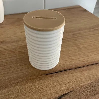 Bin lưỡi dao cạo