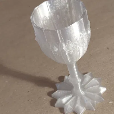 Chiếc cốc pha lê