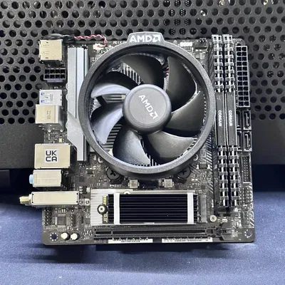 ITX PC Cube Case với SFX PSU