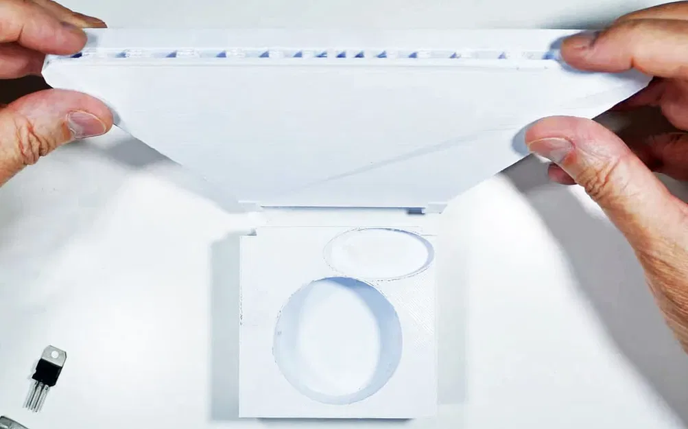 Hộp quạt quạt & máy rải - Image 1