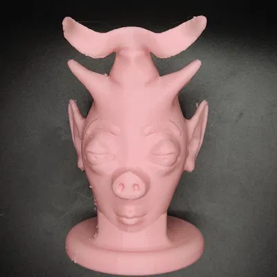 Khuôn mặt rất rùng rợn