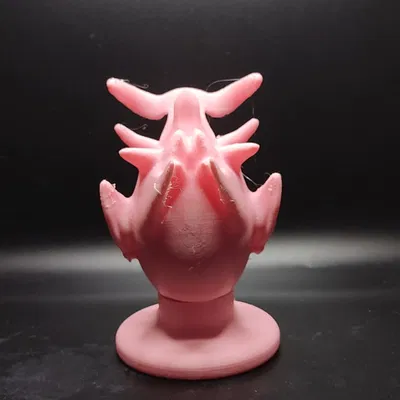 Khuôn mặt rất rùng rợn