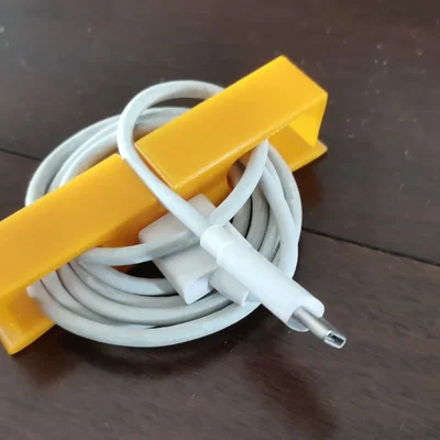 Clip cáp USB