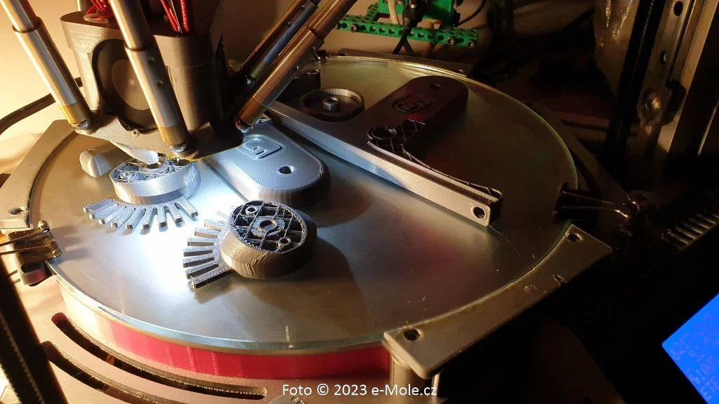 Chủ sở hữu PCB được phối lại 1.2 - Image 2