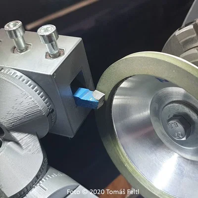 Cải thiện máy tiện nhỏ: Máy xay công cụ