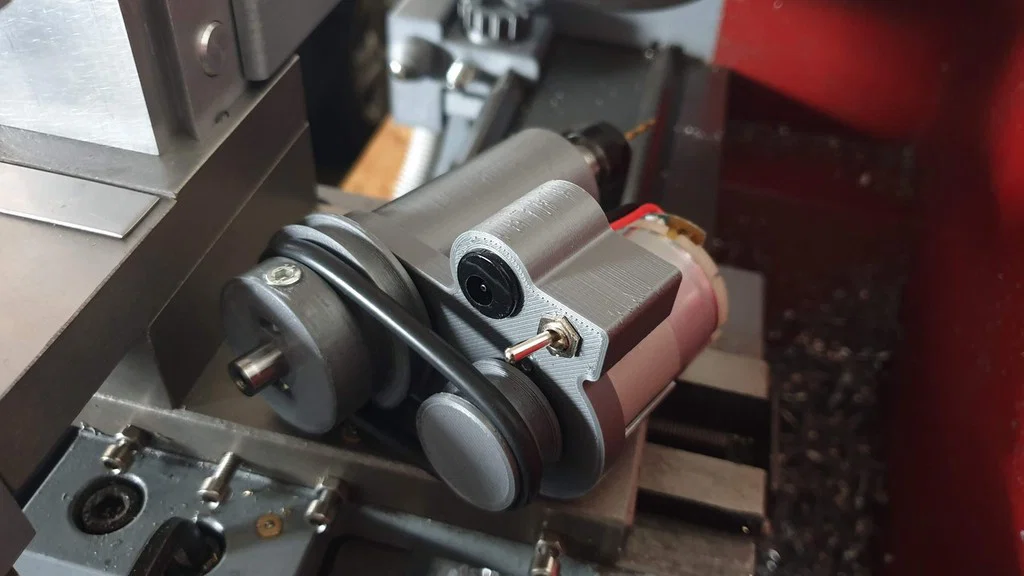 Cải thiện máy tiện nhỏ: Máy khoan công cụ với giá đỡ QCTP - Image 4