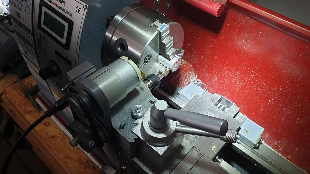 Cải thiện máy tiện nhỏ: Máy khoan công cụ với giá đỡ QCTP - Image 7