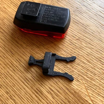 Clip đèn xe đạp cho carabiners