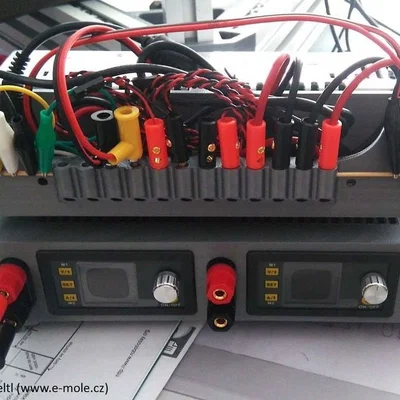 Khoa học vui nhộn: Nguồn điện trong phòng thí nghiệm băng ghế dự bị với DPS5005 (hai kênh)