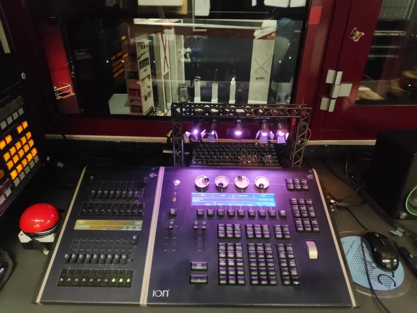 Đèn nhà hát nhỏ - Image 4