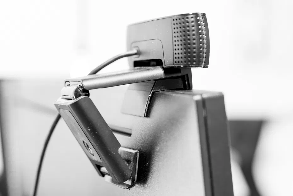 Logitech C920 Spacer cho Dell Monitor - Image 2