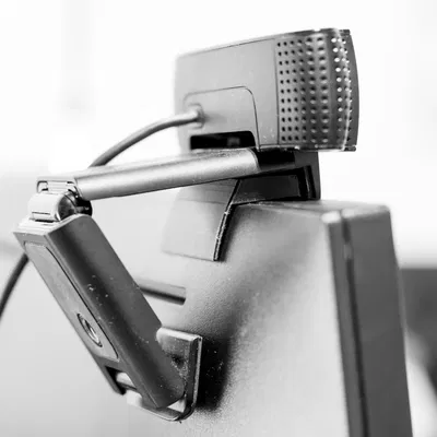 Logitech C920 Spacer cho Dell Monitor