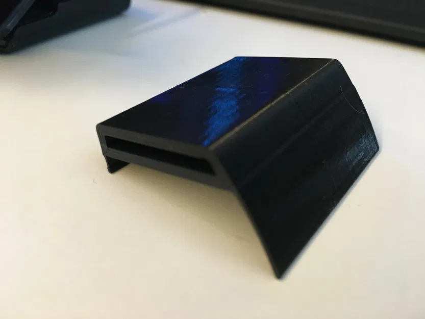 Logitech C920 Spacer cho màn hình cong Dell S3220DGF - Image 1