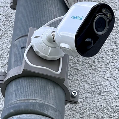 ReoLink Argus 3 Camera + Giá treo bảng điều khiển năng lượng mặt trời cho ống thoát nước mưa