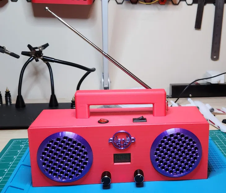 Remix của "Mini Boombox (Dự án Alien3D)" - Image 1