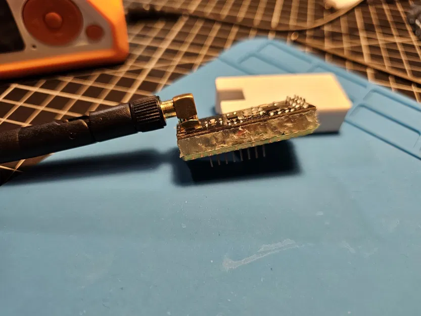 NRF24L01 FLIPPER ZERO CASE - Image 2