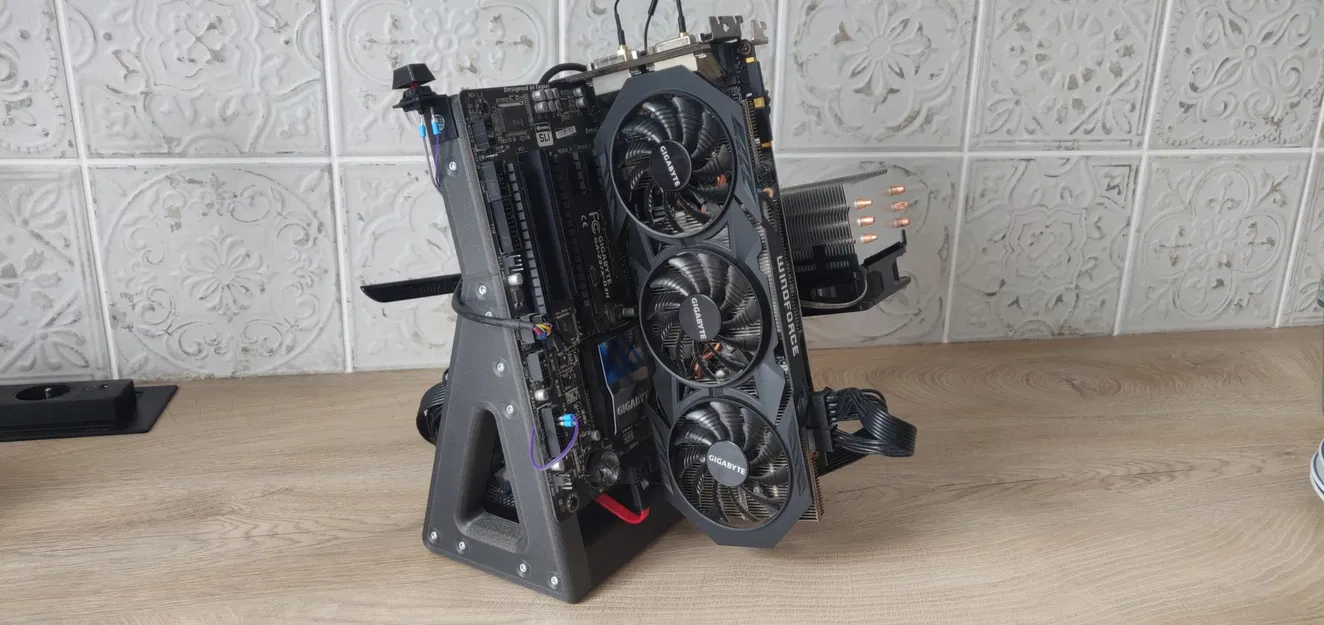 ATX mở khung PC - Image 1