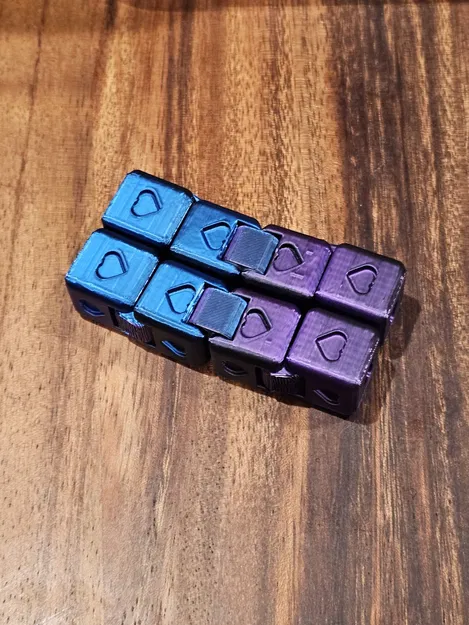 Trái tim khối lập phương - Image 1