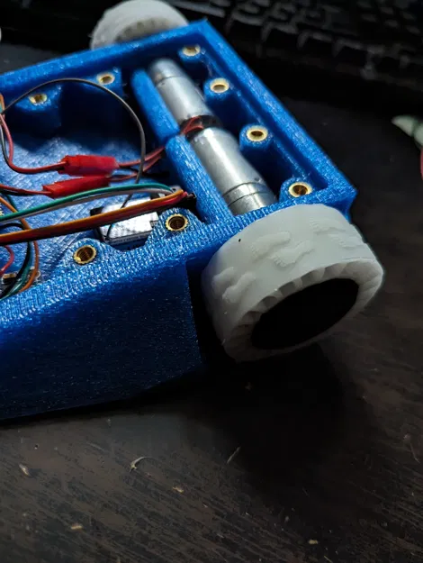 Phiên bản Wedgebot HRH - Image 4