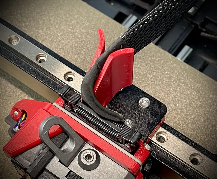 Sleek Sprite Extruder Ribbon Cáp giảm căng thẳng - Image 1