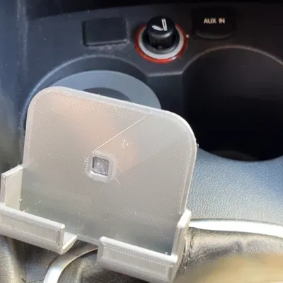 Người giữ iPhone 13 cho Volkswagen Polo 6R