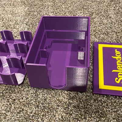 Tuy nhiên, một hộp huy hoàng khác