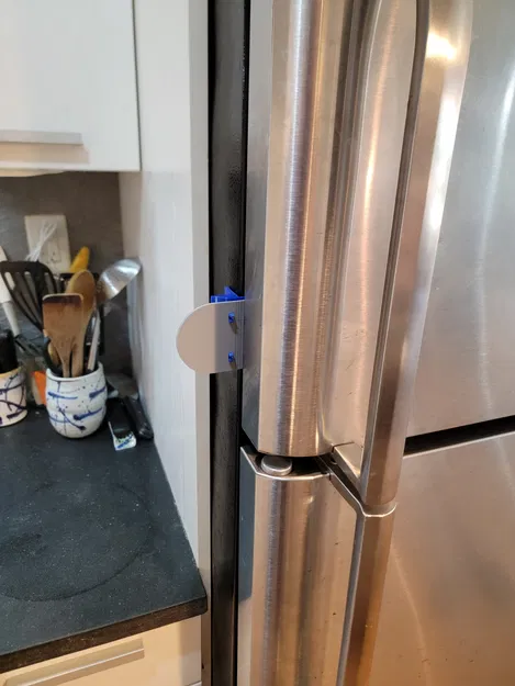 Mở cửa tủ lạnh - Image 1