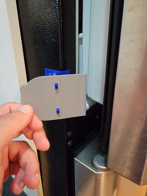 Mở cửa tủ lạnh - Image 3