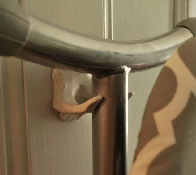 Móc đeo bàn ủi - Image 3