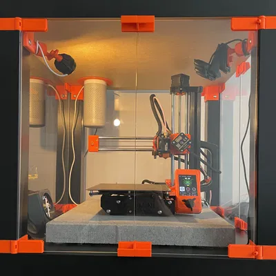 Thiếu gắn webcam bao vây