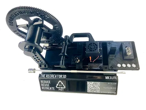 Biến chai nhựa PET1 thành dây tóc 3D với người tái tạo 3D MK3PRO - Image 1