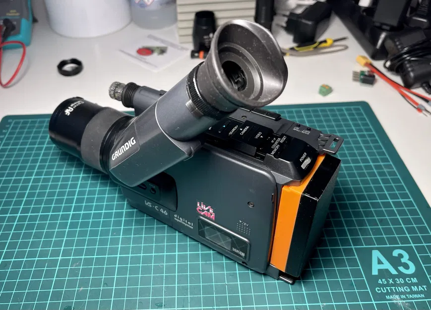 Bộ quay pin Universal Camcorder Li-Po với Sạc USB-C - Image 1