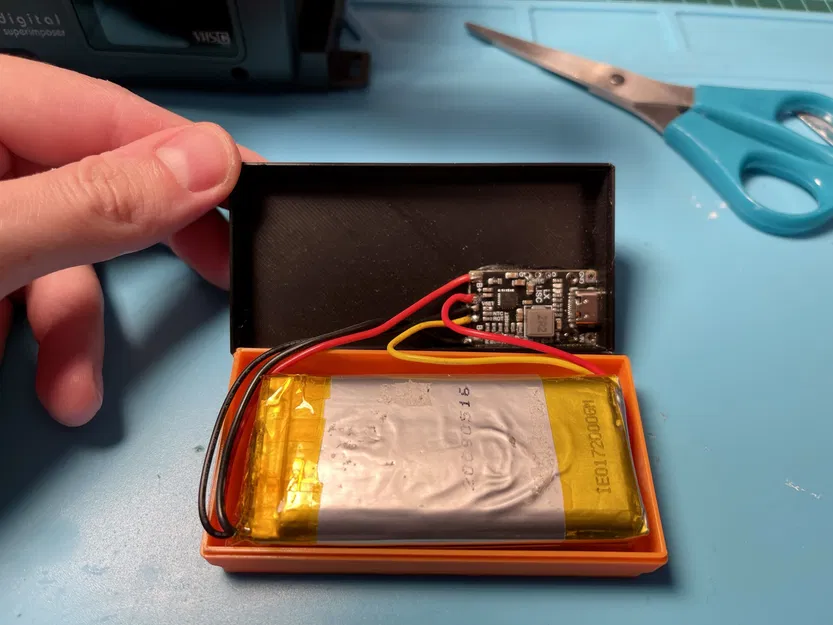 Bộ quay pin Universal Camcorder Li-Po với Sạc USB-C - Image 8