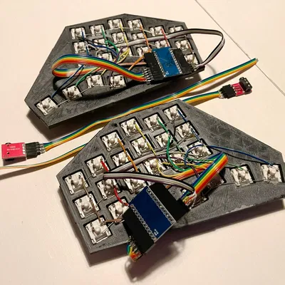 Bàn phím chia 3D và hardwired