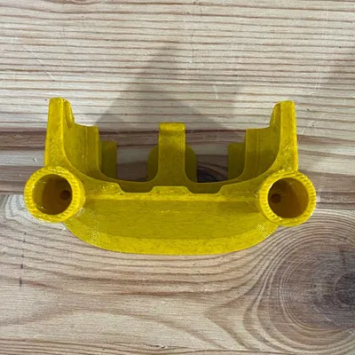 Người giữ Fluke 101 với vị trí cho khách hàng tiềm năng